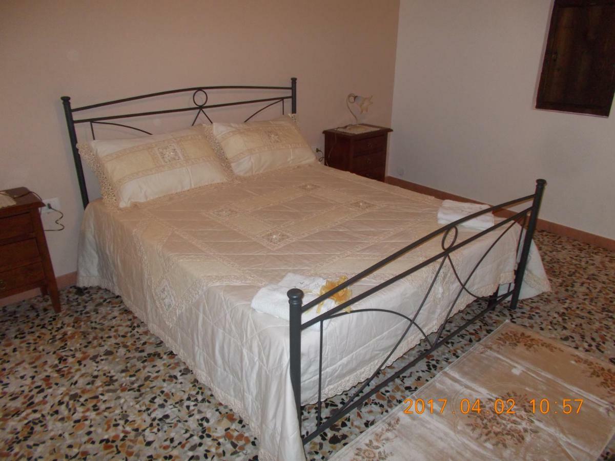 A Casa Di Monia Villa Felline Екстериор снимка
